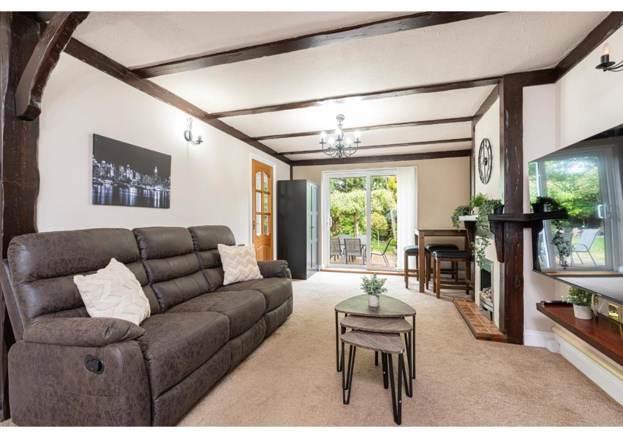 Nature's Serenade:3br Classic Home-jacuzzi & Sauna Apartment *