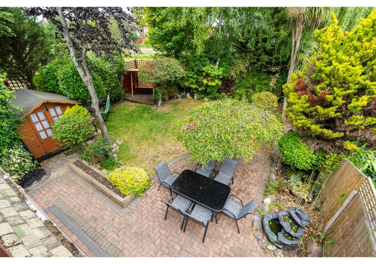 Nature's Serenade:3br Classic Home-jacuzzi & Sauna Apartment